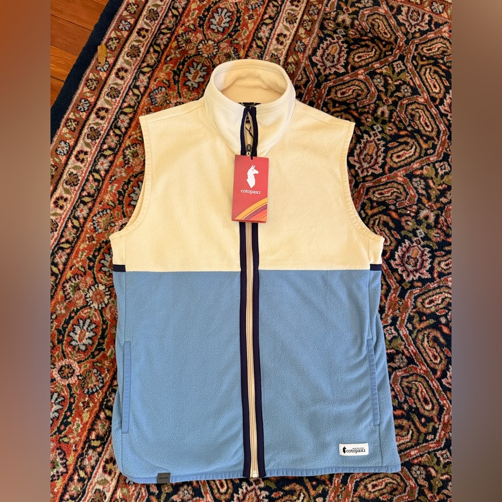 NWT small Cotopaxi Cream and Blue Fleece Vest